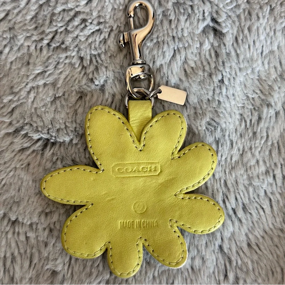 Coach Scribble Flower Keychain Fob - Green - Picture 3 of 5